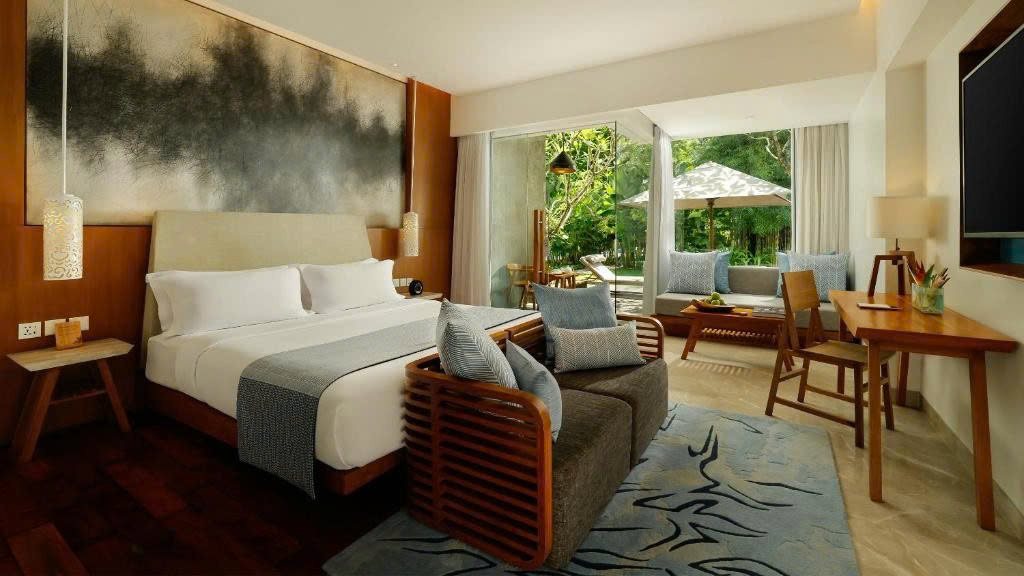 Phòng ngủ Maya Sanur Resort & Spa