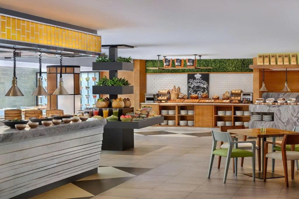Nhà hàng buffet sáng ở Westin Nusa Dua
