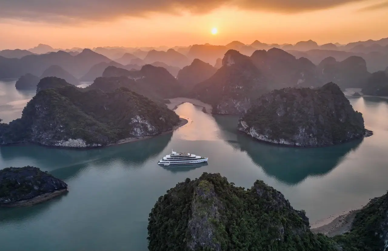 Elite of the sea cruise Halong Bay