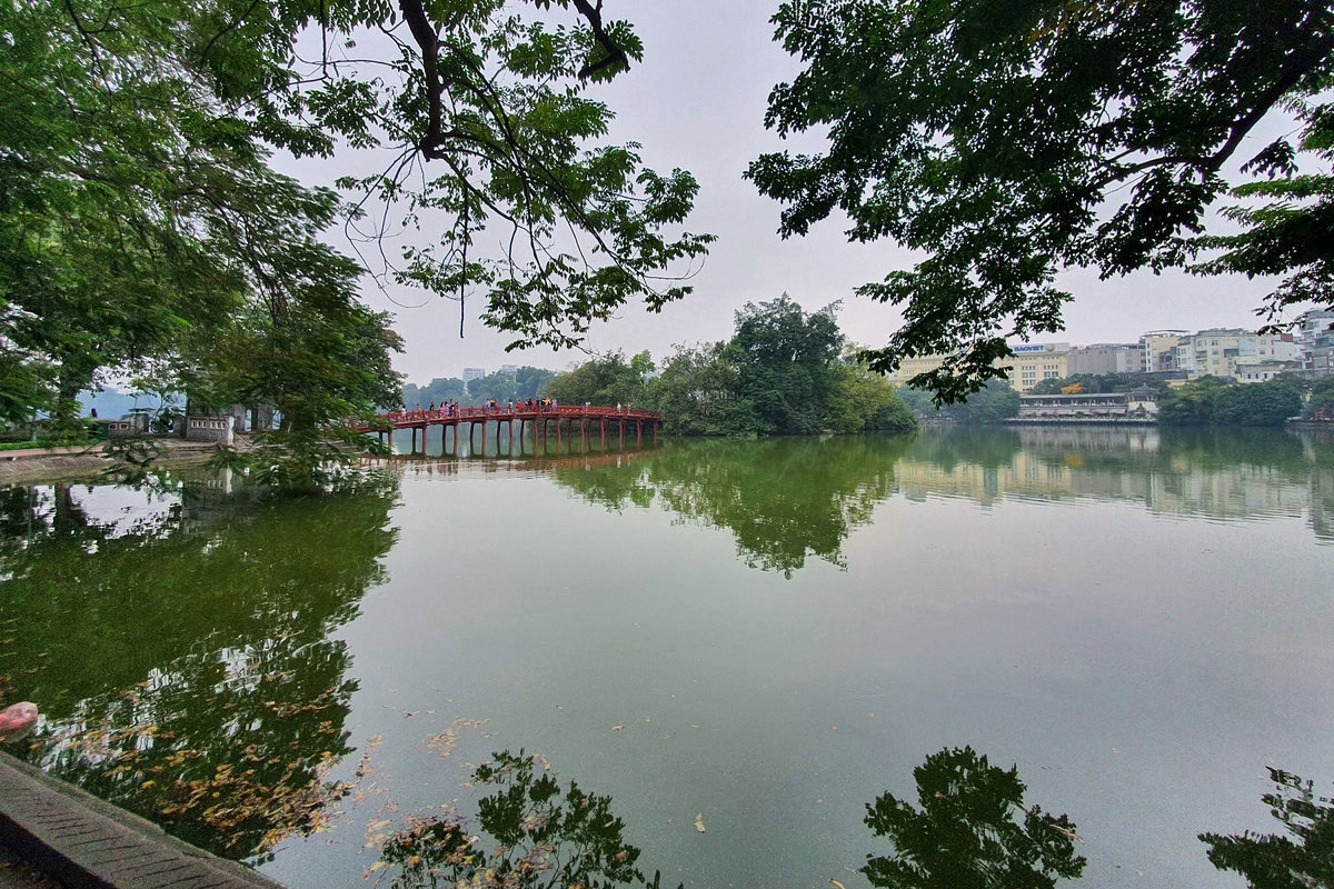 Hồ Gươm và cầu Thê Húc, Hà Nội