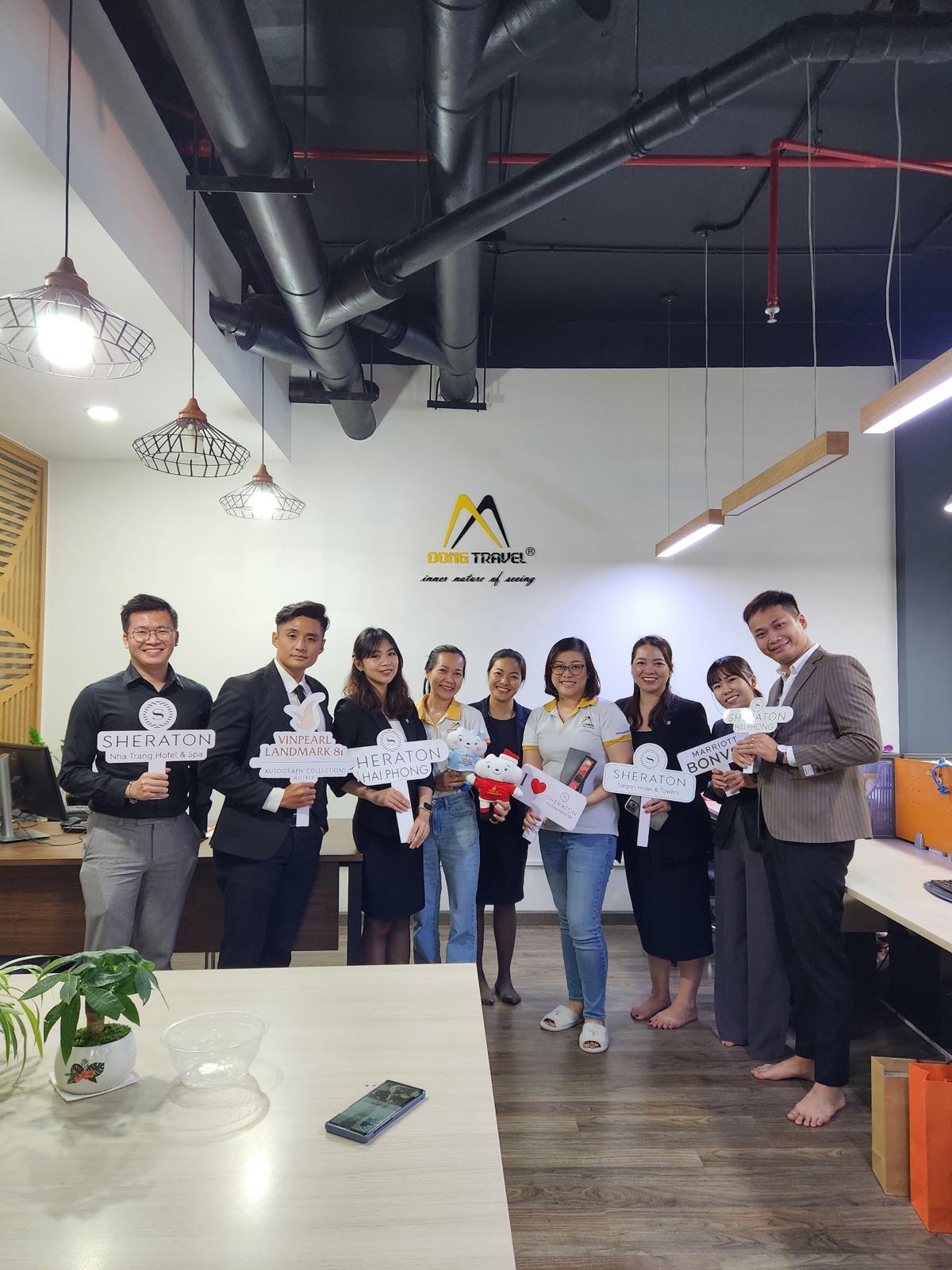 Dong Thi Travel – Marriot visit