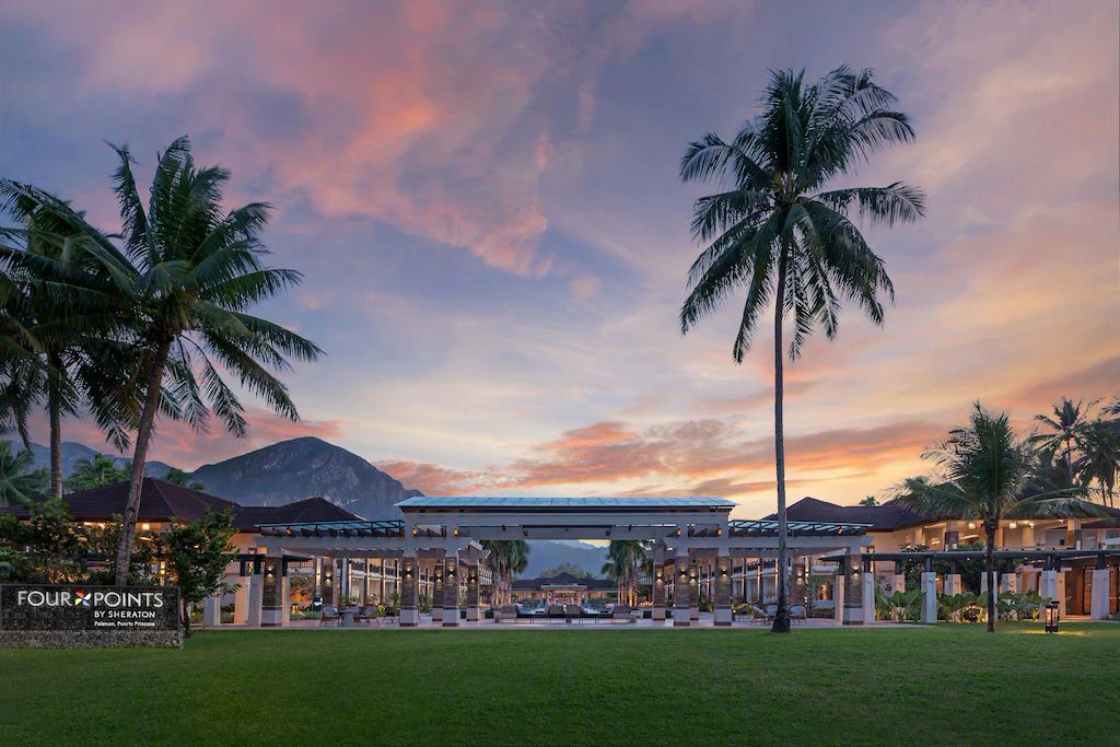 four-points-sheraton-palawan-san-vuon-hoang-hon.jpg