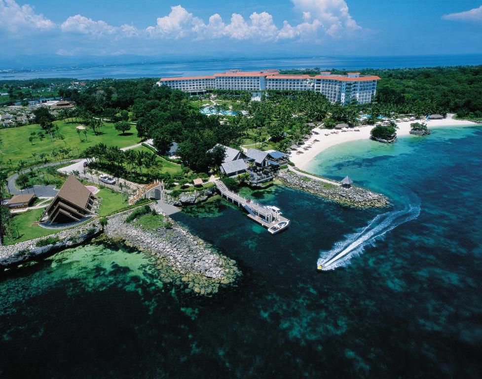 shangri-la-mactan-cebu-toan-canh-bien.jpg