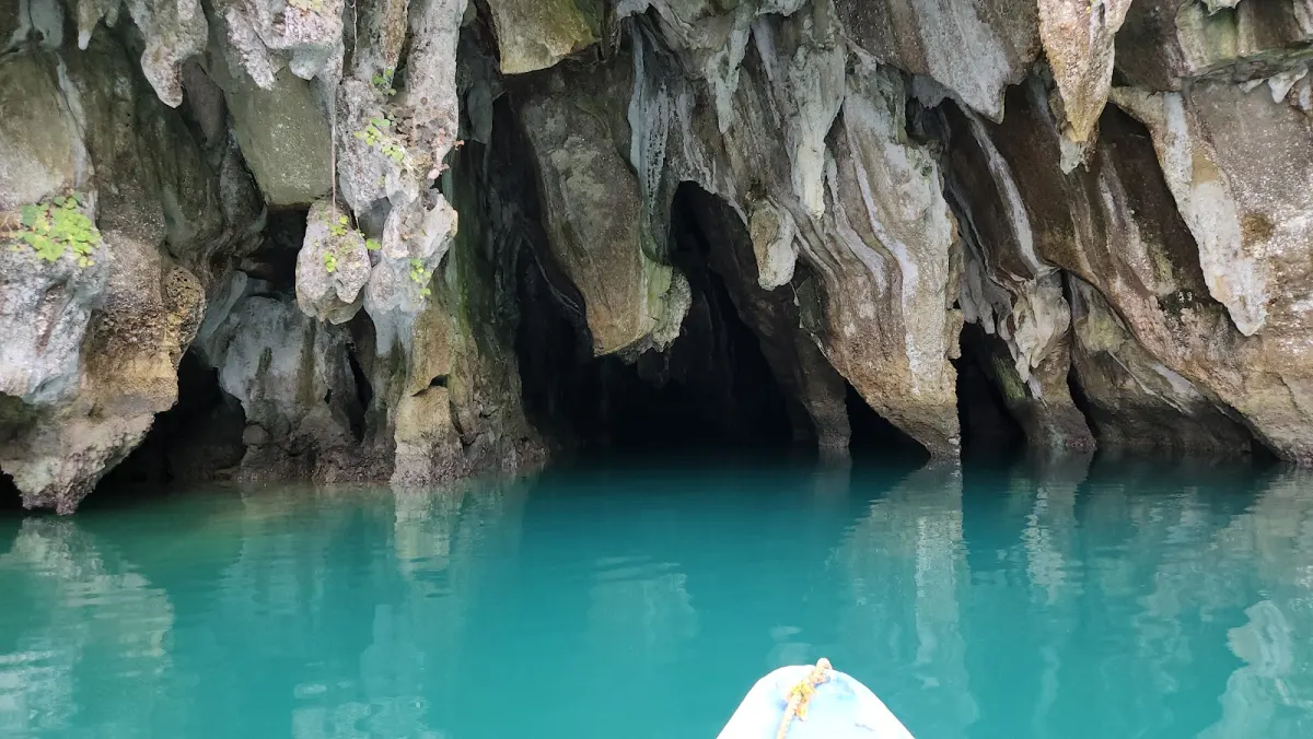 Cửa hang sông ngầm Puerto Princesa